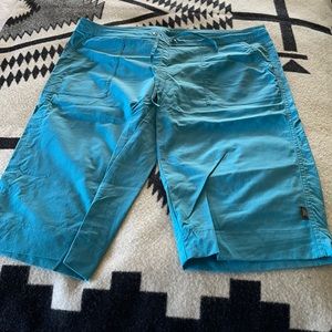 NWOT Prana women’s long shorts